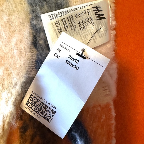 H&M colorful oversized fluffy checkered plaid mohair like soft scarf NWT - Picture 6 of 8